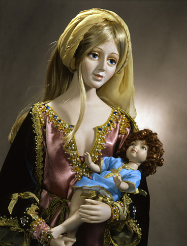 Фарфоровая кукла «Мадонна (фрагмент)»